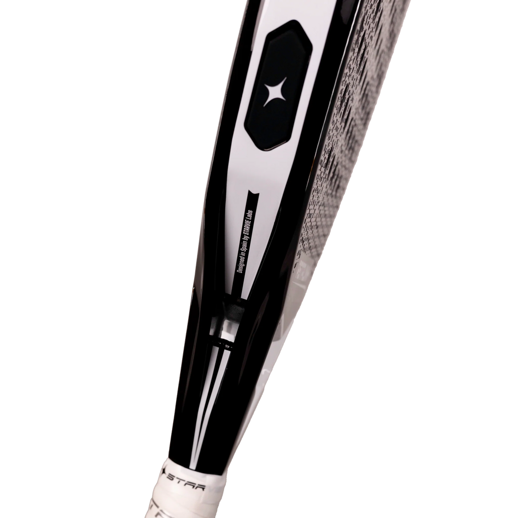 StarVie Astrum+ 27 Black padelmaila yksityiskohta