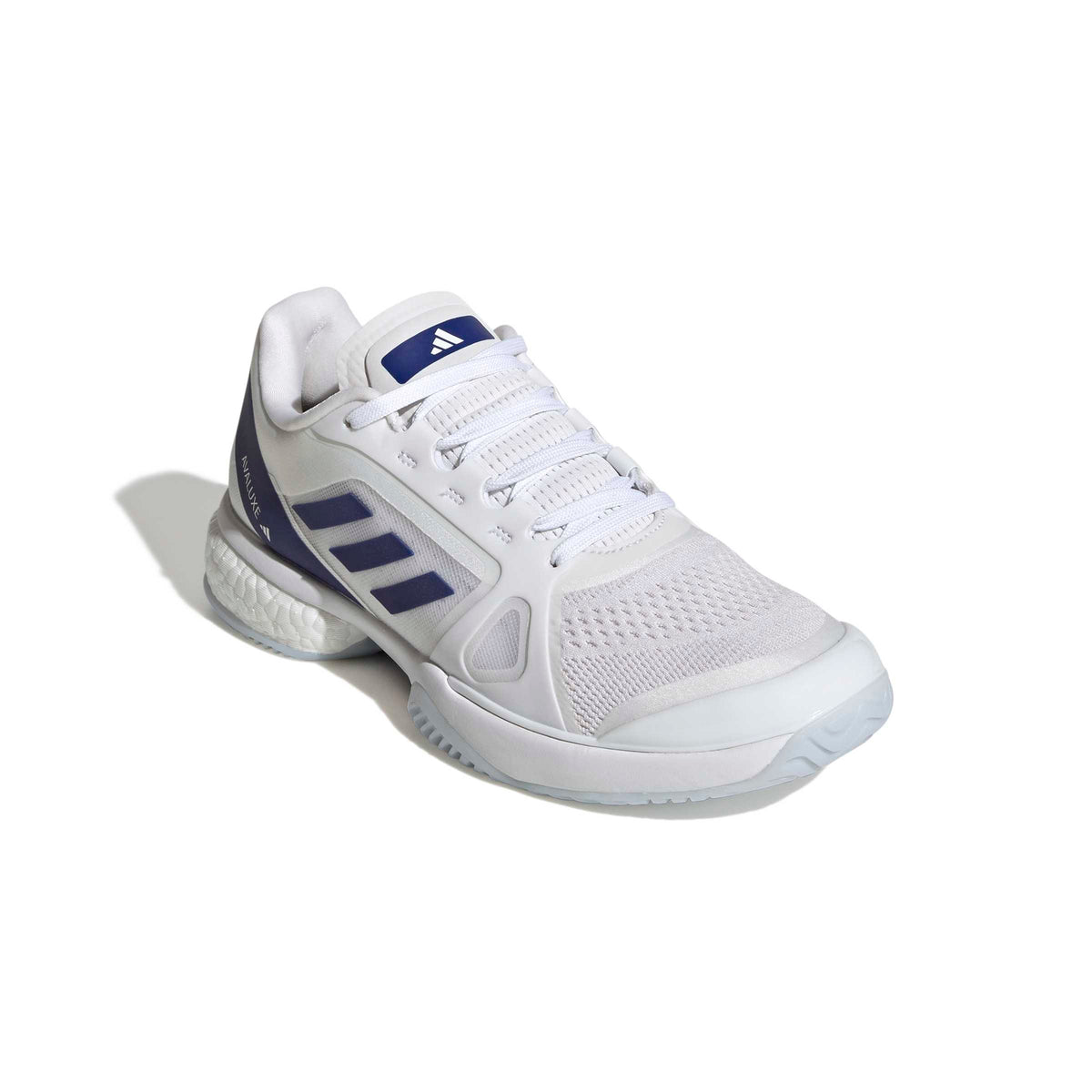 Adidas Avaluxe naisten kenkä päältä