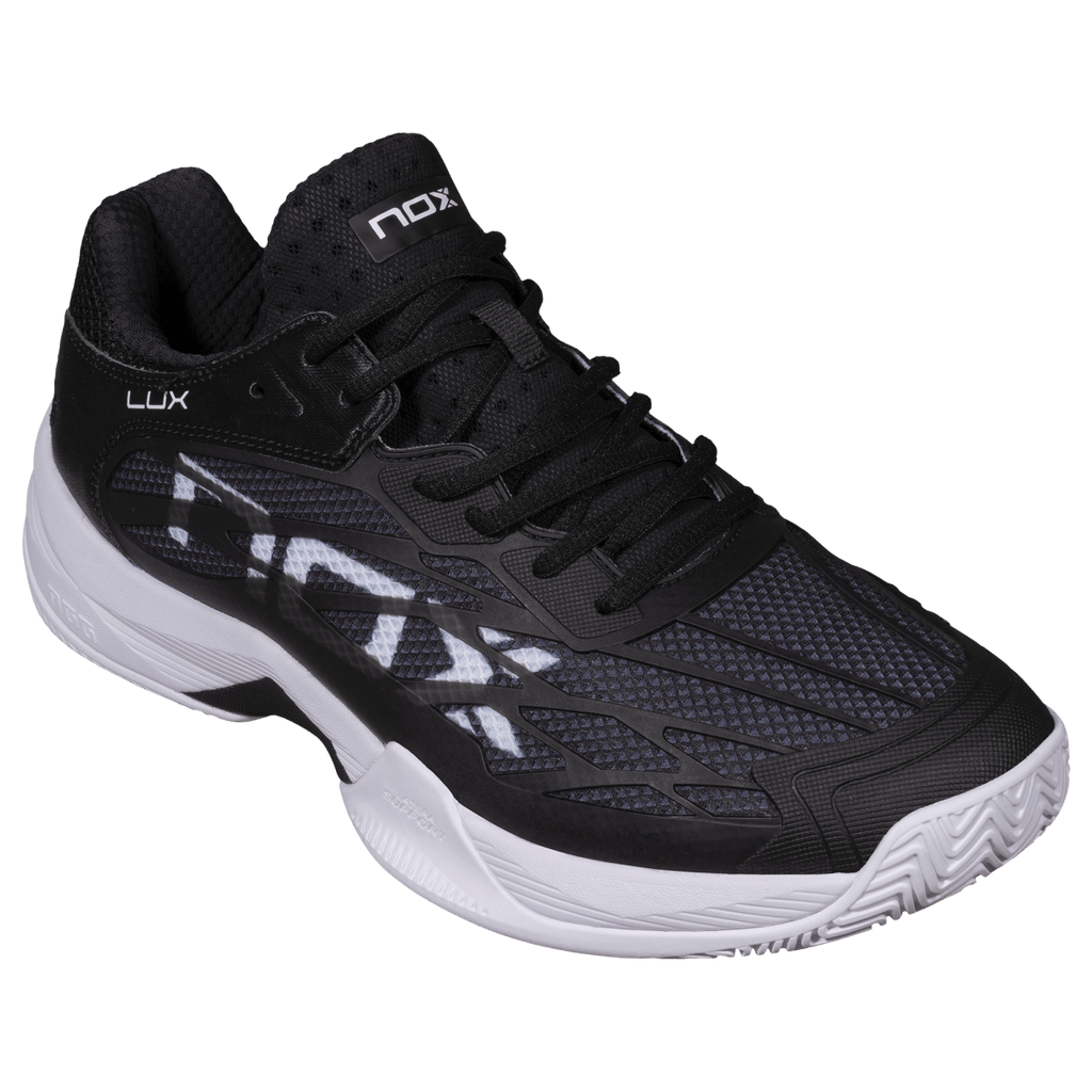 NOX AT10 Lux Black / White padelkenkä sivulta