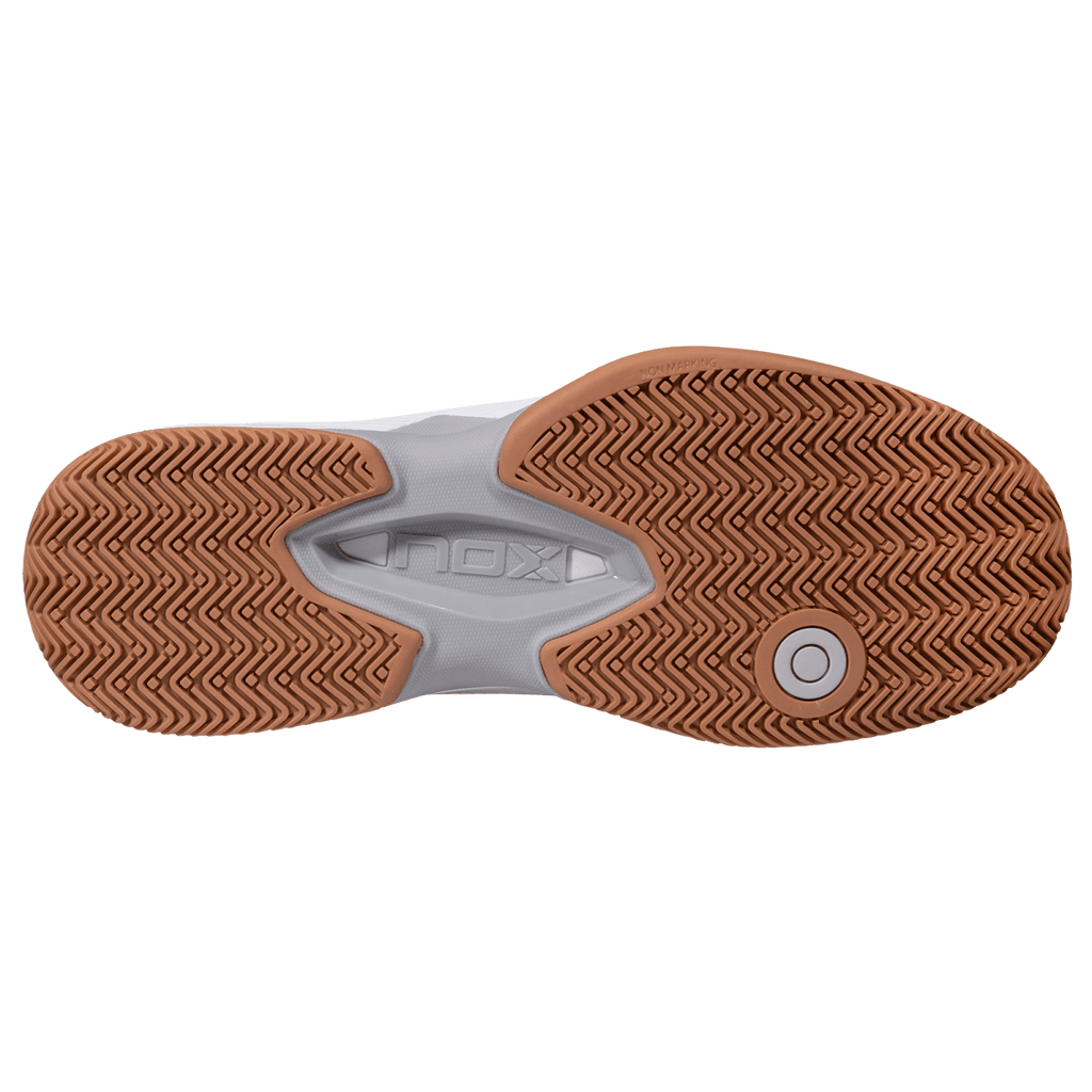NOX ML10 Hexa White / Gum Rubber padelkenkä takaa
